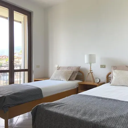 River House Domaso